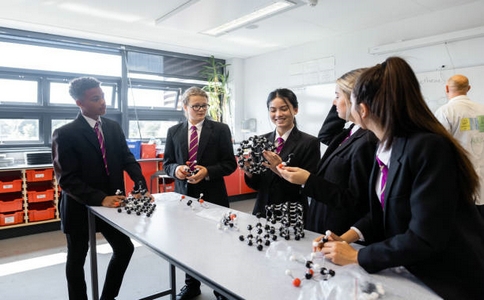 英国九大公学，英国九大公学哪些招女生